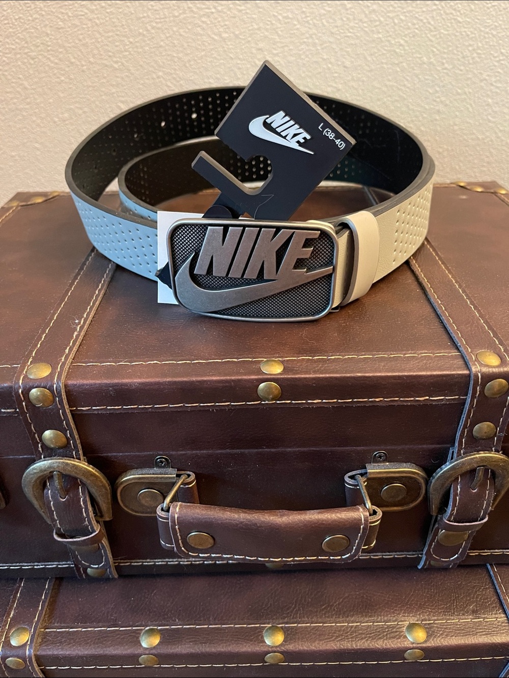 Nike Men's Perforated Belt in Light Gray with Black Interior and Branded Buckle